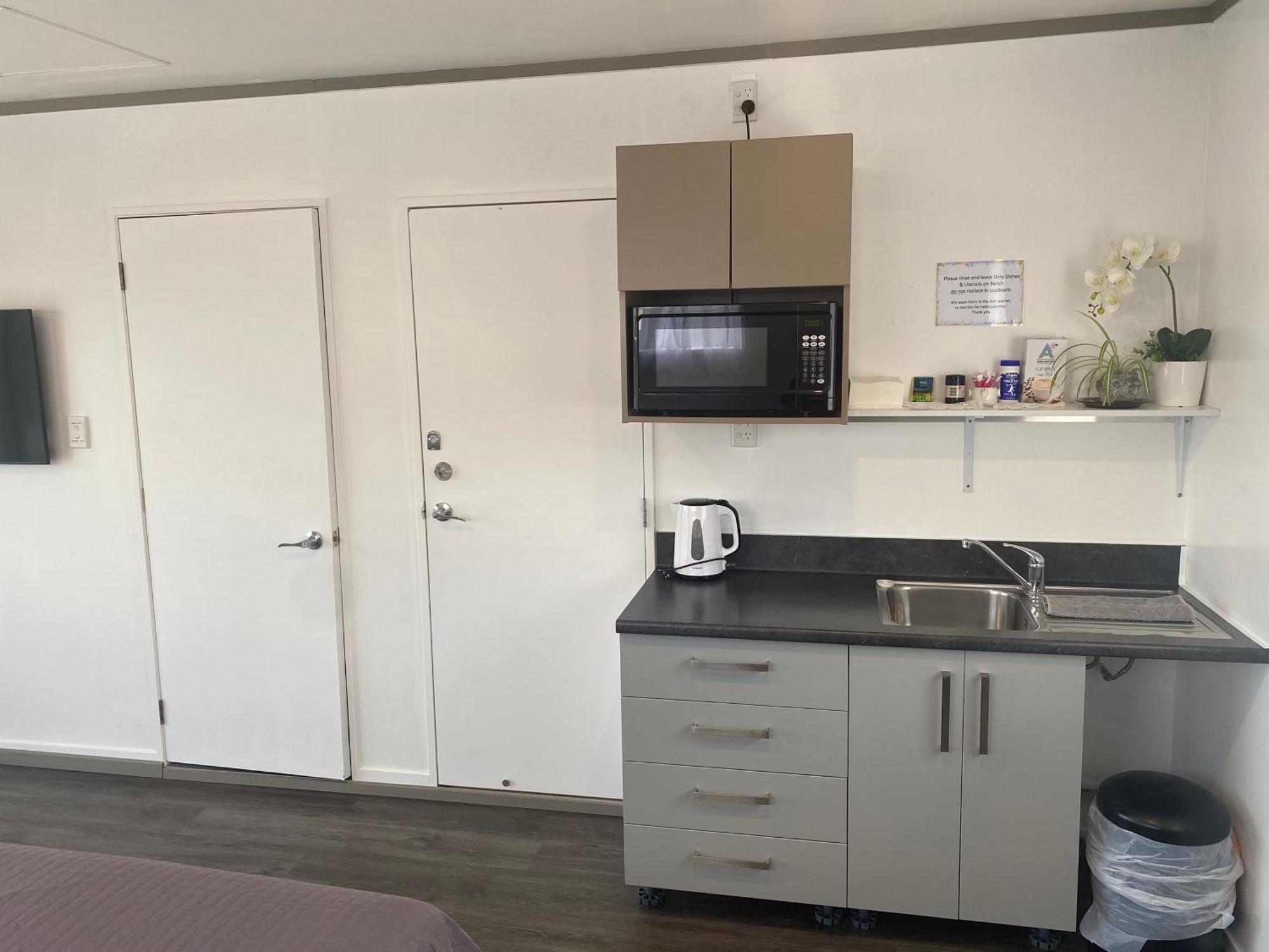 Self Contained En-Suite Private Bathroom, Private Entrance, Close To Shops & Hospital Homestay Hamilton Luaran gambar